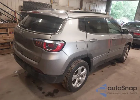 2019 Jeep Compass Latitude 4X4 из США, поврежденный, VIN 3C4NJDBBXKT600006